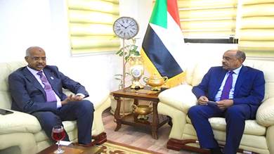 وزير خارجية السودان يلتقي وفد الاتحاد الدولي لجمعيات الصليب والهلال الأحمر